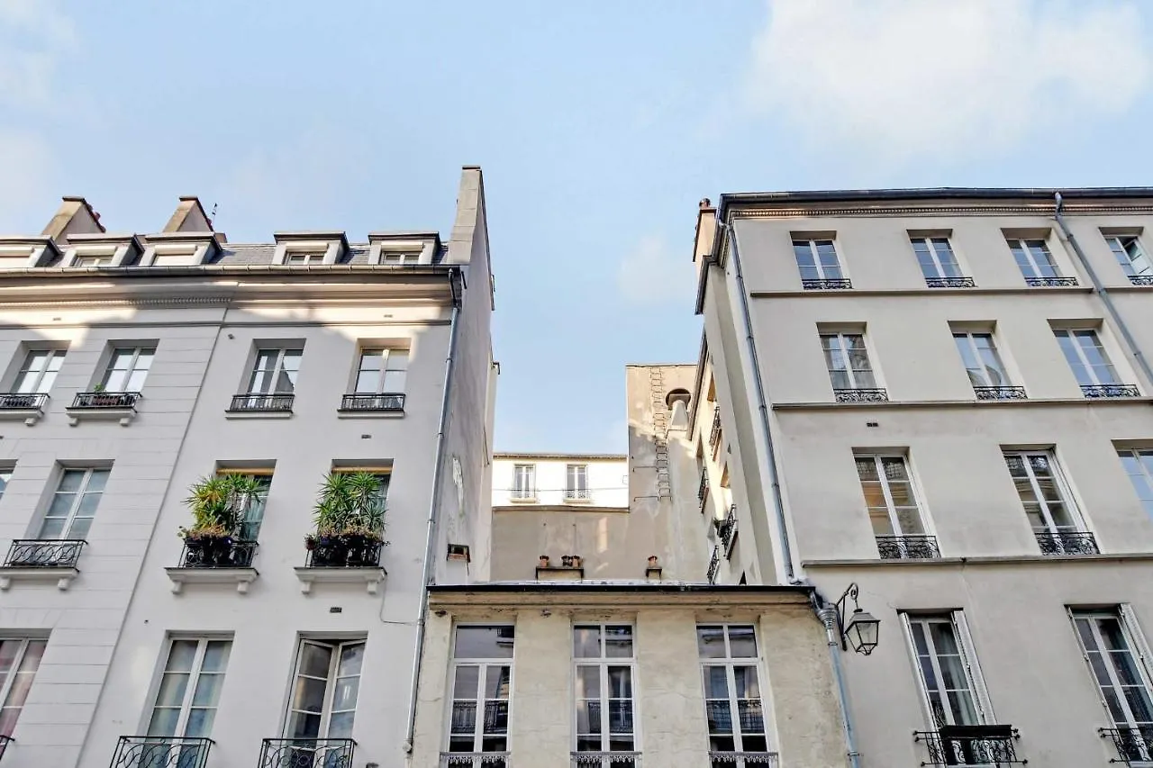 Beautiful Place-6P- Republique Paris Apartment